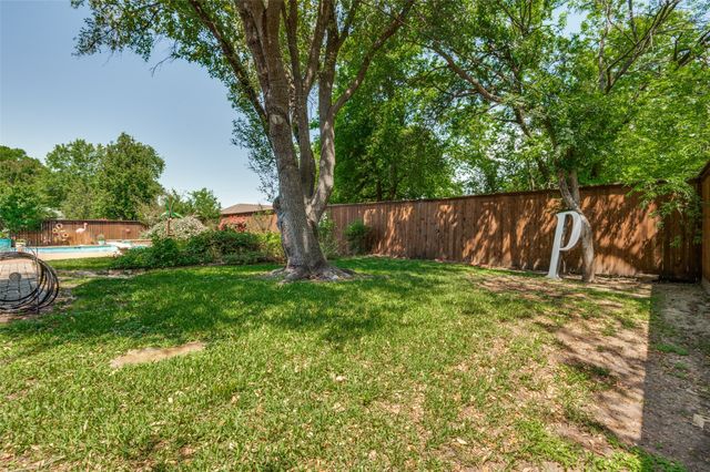 1700 Bowie Circle, Corsicana, TX 75110