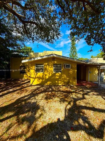 1340 Peri St, Opa-locka, FL 33054