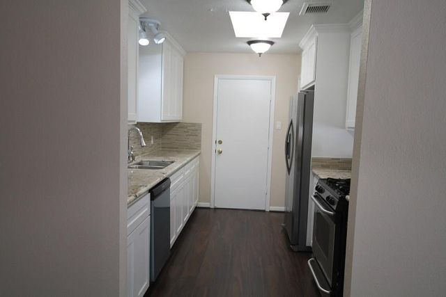 2834 Old Fort Road, Sugar Land, TX 77479