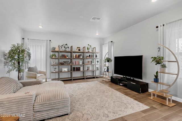 10003 N Ruby Range Trail, Marana, AZ 85653