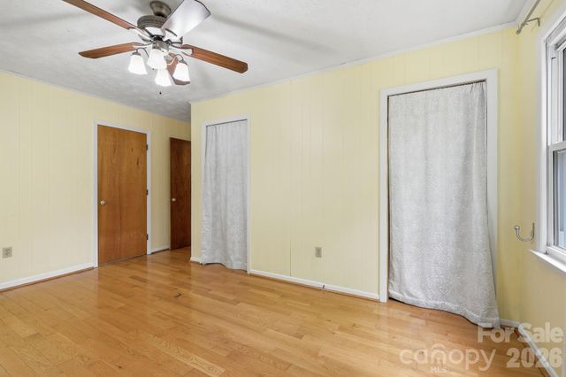 959 Oakmont Drive, Canton, NC 28716