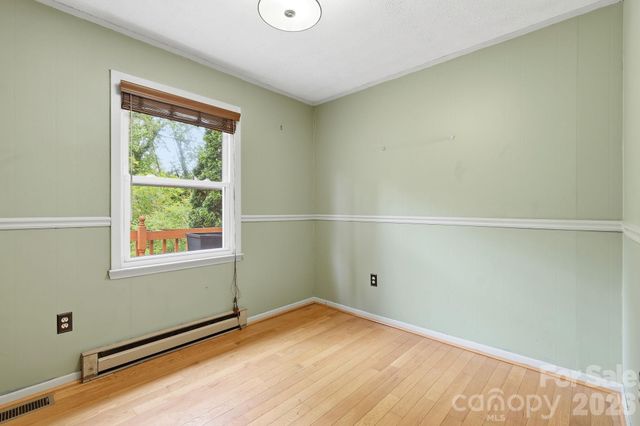 959 Oakmont Drive, Canton, NC 28716