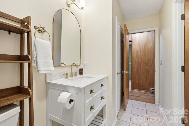 959 Oakmont Drive, Canton, NC 28716