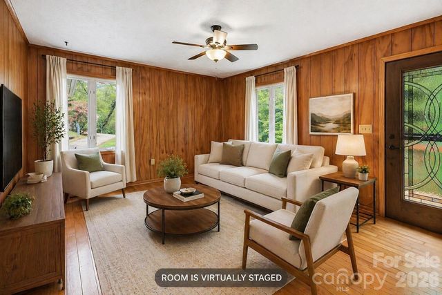 959 Oakmont Drive, Canton, NC 28716