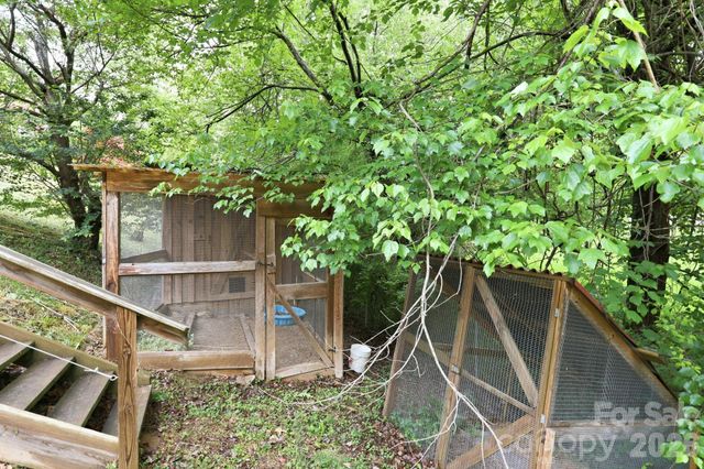 959 Oakmont Drive, Canton, NC 28716