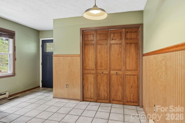 959 Oakmont Drive, Canton, NC 28716