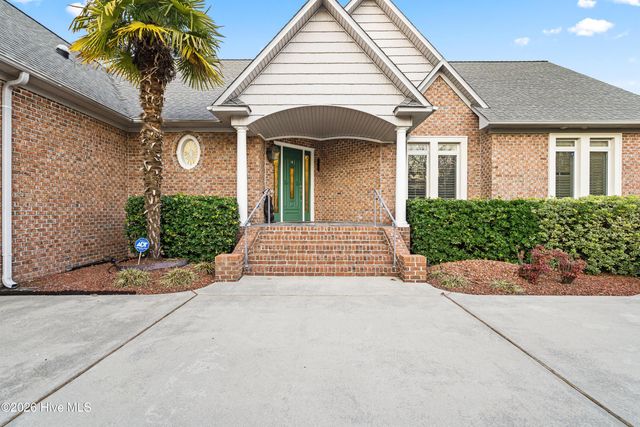 116 Stillwood Court, New Bern, NC 28560