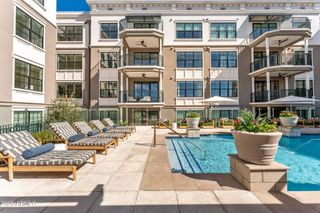 4240 E CAMELBACK Road 304, Phoenix, AZ 85018