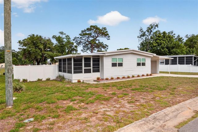 581 NE 64TH AVENUE, Ocala, FL 34470