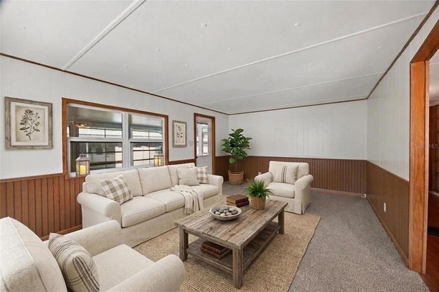 581 NE 64TH AVENUE, Ocala, FL 34470