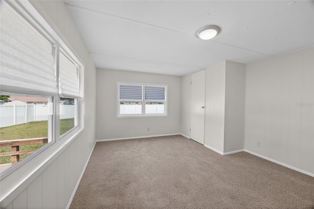 581 NE 64TH AVENUE, Ocala, FL 34470