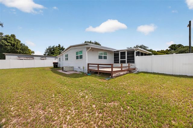 581 NE 64TH AVENUE, Ocala, FL 34470