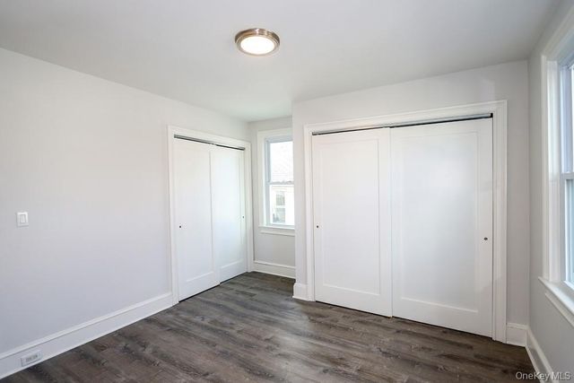 10 Ohio Avenue, Port Washington, NY 11050
