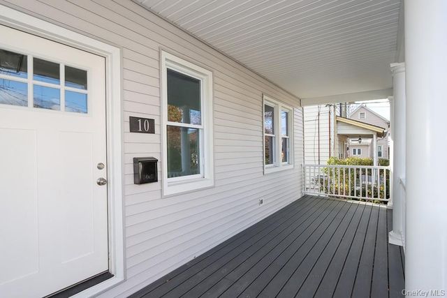 10 Ohio Avenue, Port Washington, NY 11050