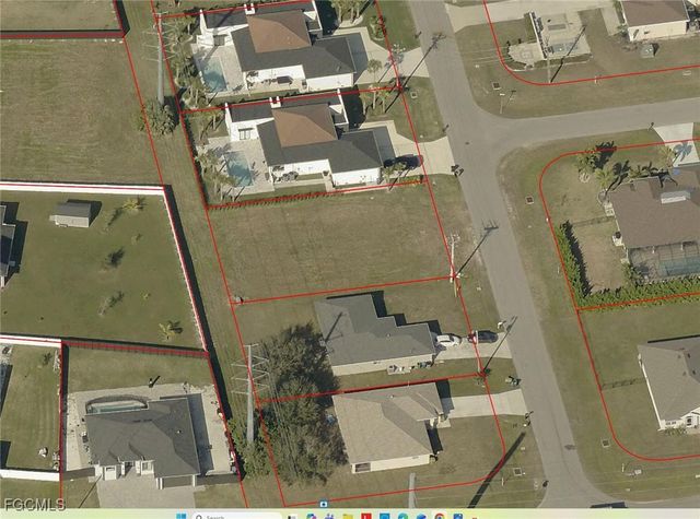 302 SW 24th AVE, Cape Coral, FL 33991