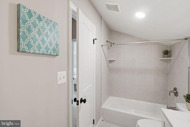 7456 7TH ST NW, Washington, DC 20012