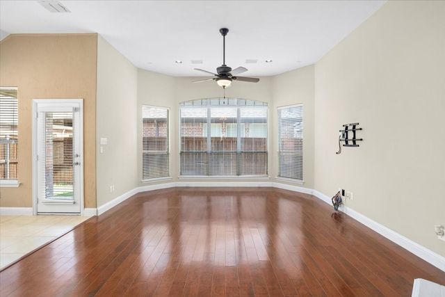 2633 Waters Edge Lane, Fort Worth, TX 76116