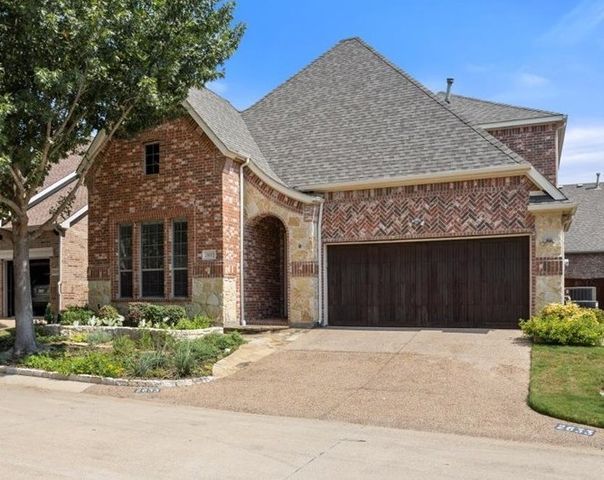 2633 Waters Edge Lane, Fort Worth, TX 76116