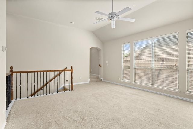 2633 Waters Edge Lane, Fort Worth, TX 76116