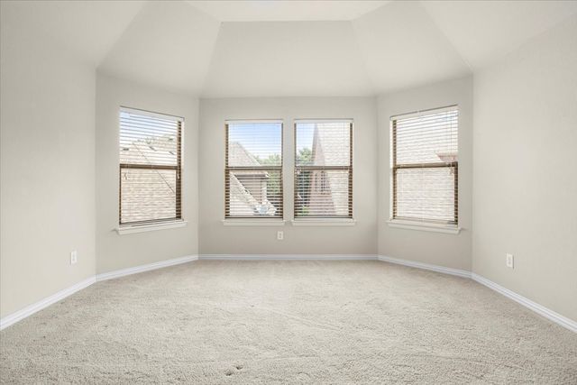 2633 Waters Edge Lane, Fort Worth, TX 76116