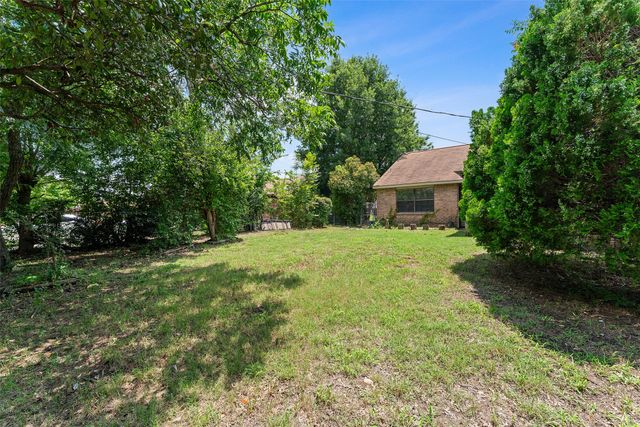 420 Whitney Street, Cedar Hill, TX 75104
