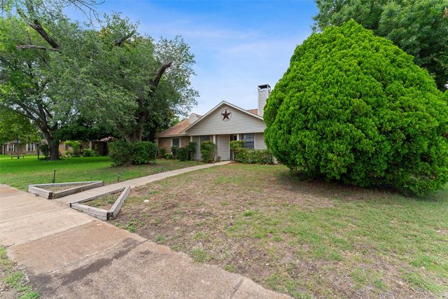 420 Whitney Street, Cedar Hill, TX 75104