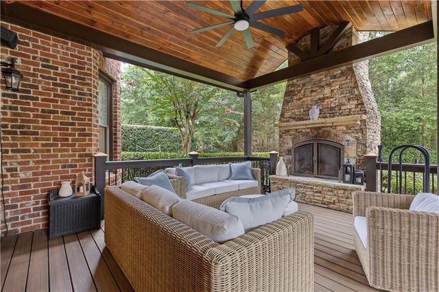 2003 Skybrooke Lane, Hoschton, GA 30548