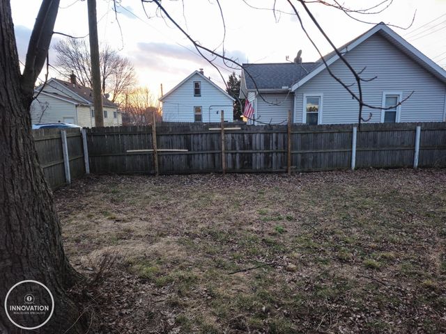 1607 Elk Street, Port Huron, MI 48060
