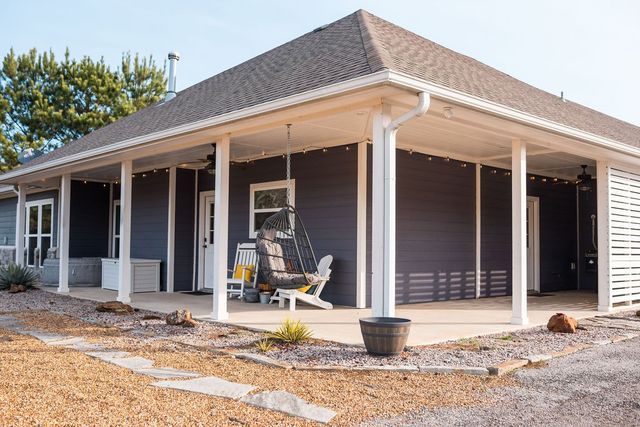 6401 Palomino Court, Athens, TX 75752