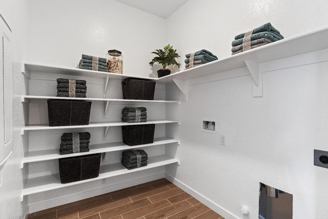 834 Traverse Drive S, Madera, CA 93636