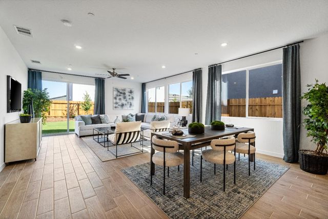 834 Traverse Drive S, Madera, CA 93636