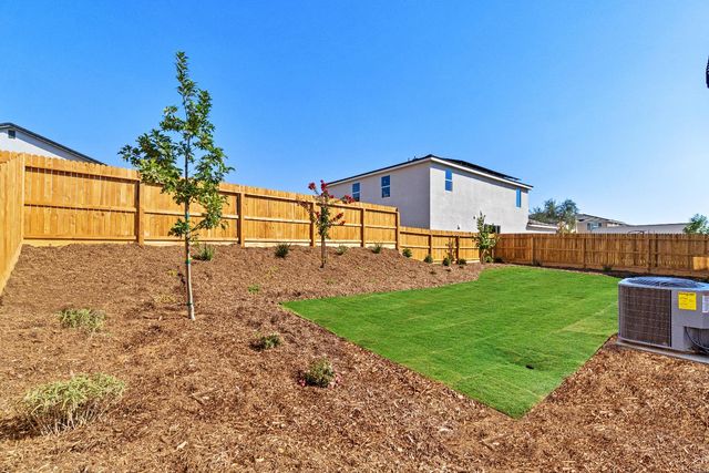 834 Traverse Drive S, Madera, CA 93636