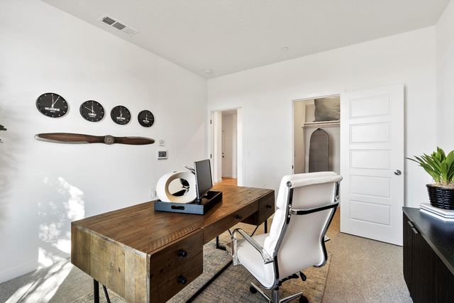 834 Traverse Drive S, Madera, CA 93636