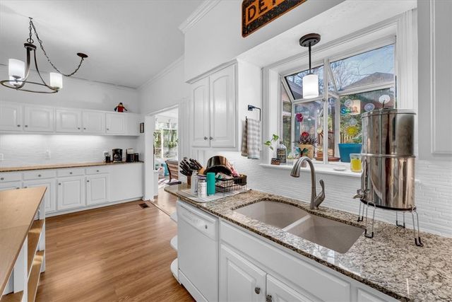 3235 E Charing Cross, Fayetteville, AR 72703