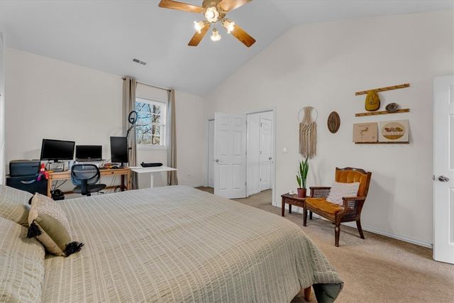 3235 E Charing Cross, Fayetteville, AR 72703