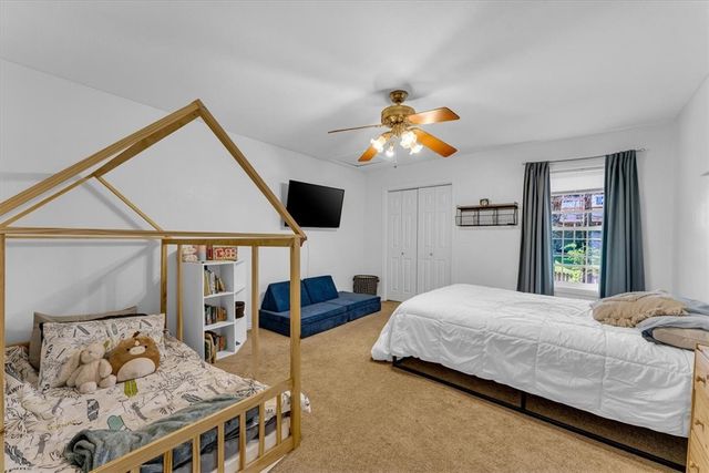 3235 E Charing Cross, Fayetteville, AR 72703