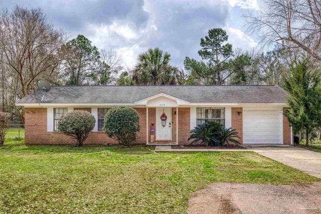 3525 Applewood Ln, Cantonment, FL 32533