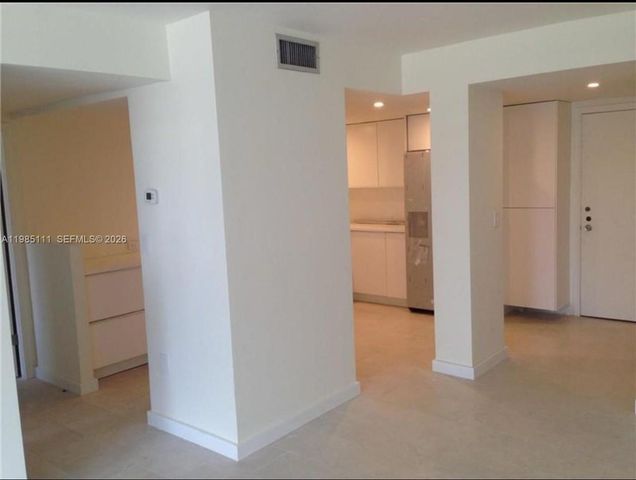 1080 94th St 210, Bay Harbor Islands, FL 33154