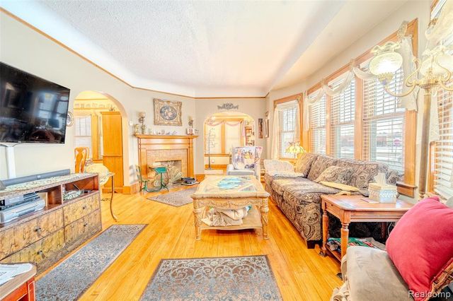 314 Orange Street, Wyandotte, MI 48192