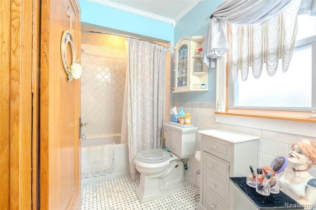 314 Orange Street, Wyandotte, MI 48192