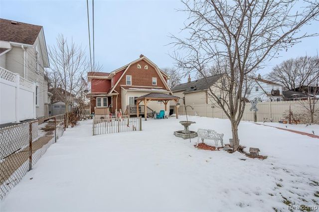 314 Orange Street, Wyandotte, MI 48192