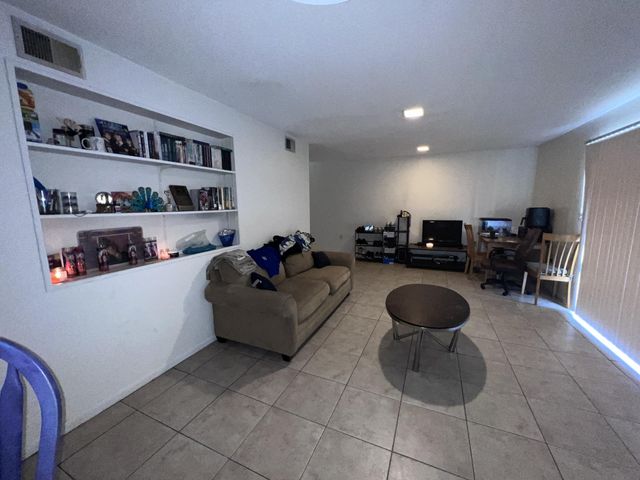 402 NW Marshall Court 8, Fort Walton Beach, FL 32548