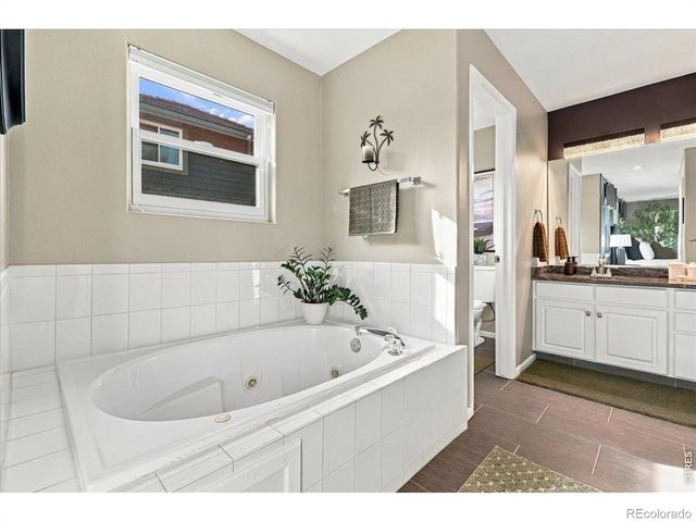 1716 Sunlight Drive, Longmont, CO 80504