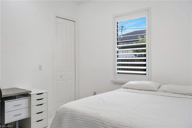 331 NE 7th ST, Cape Coral, FL 33909