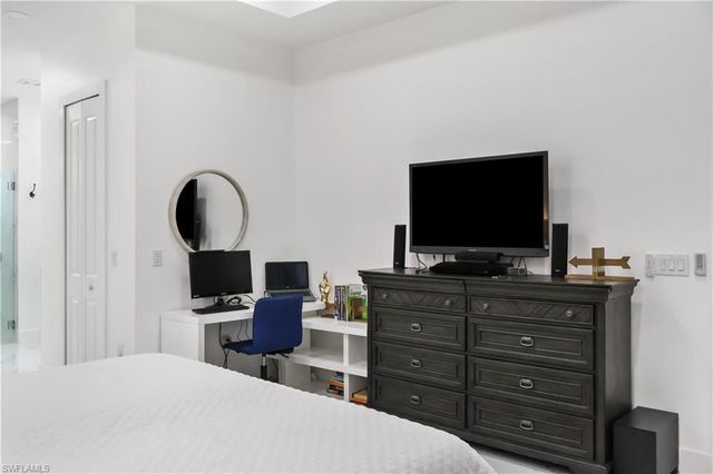 331 NE 7th ST, Cape Coral, FL 33909