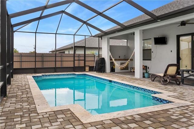 331 NE 7th ST, Cape Coral, FL 33909