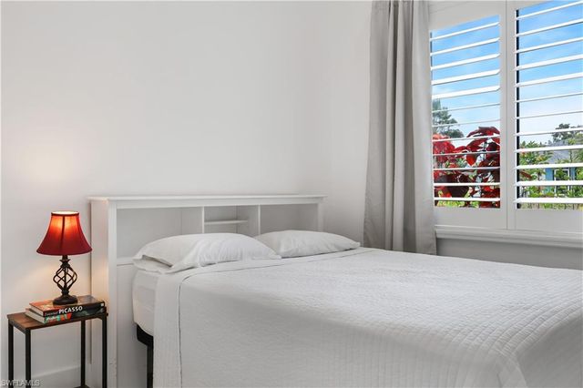 331 NE 7th ST, Cape Coral, FL 33909