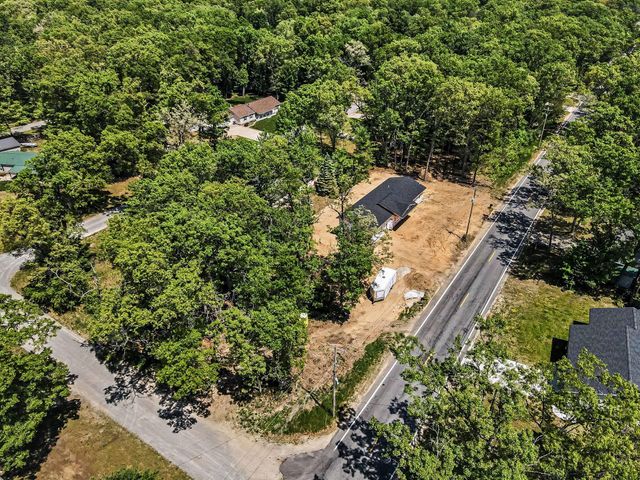 480 W Kenwood Street, Twin Lake, MI 49457