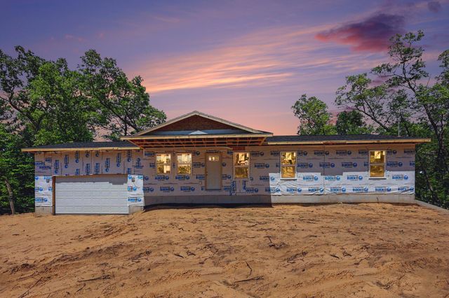480 W Kenwood Street, Twin Lake, MI 49457
