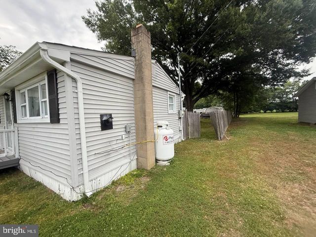 21899 LOVERS LN, Rock Hall, MD 21661